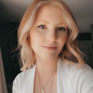 Meet your Posher, Cydney